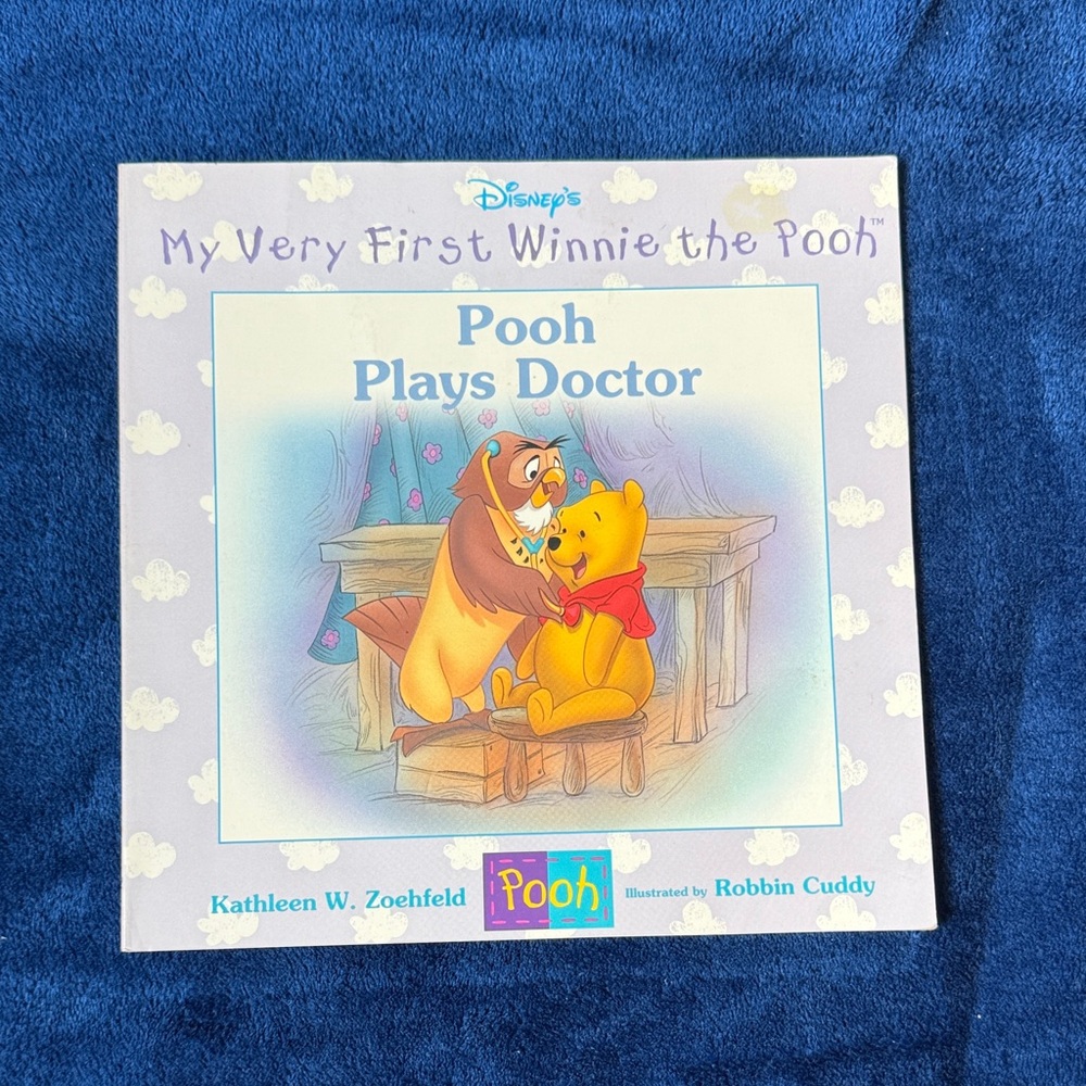 Disney's Pooh Plays Doctor Book - Blue and Yellow